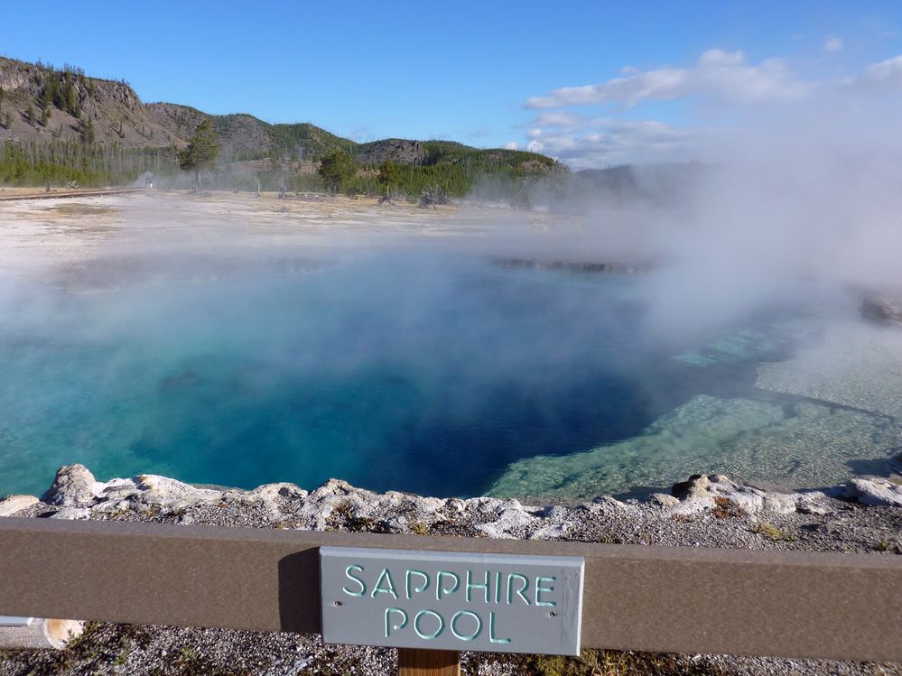 Yellowstone Biscuit basin (13).JPG